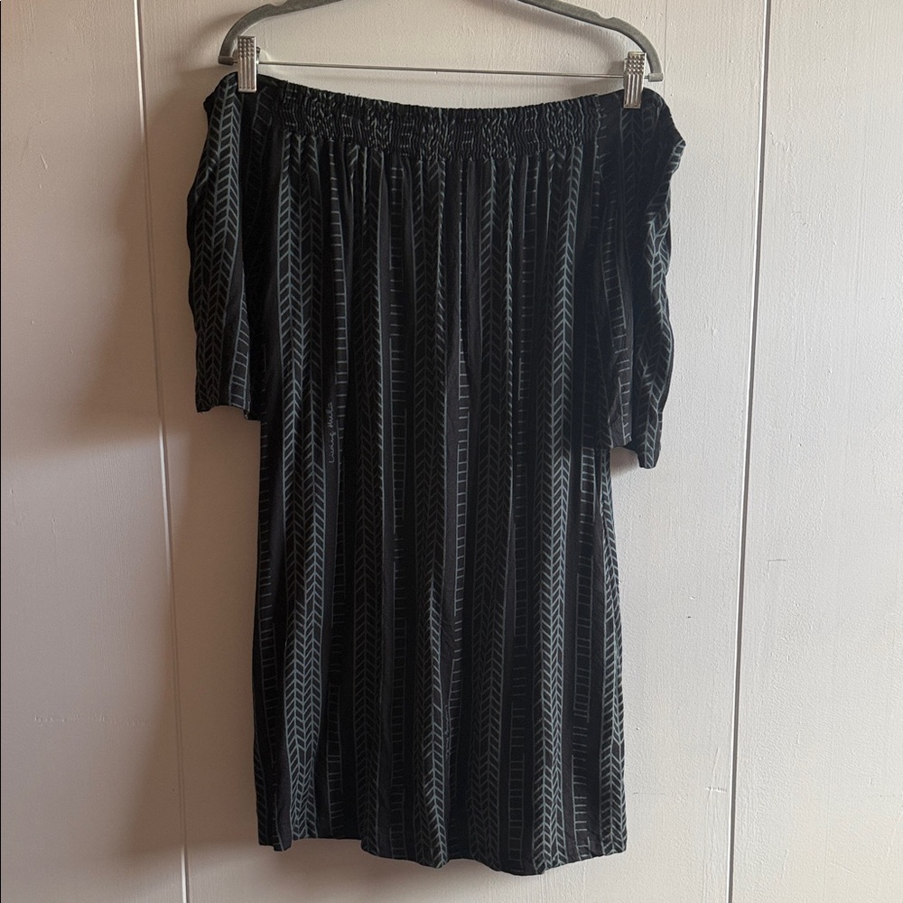Off-Shoulder Black Patterned Women's Dress with Pockets